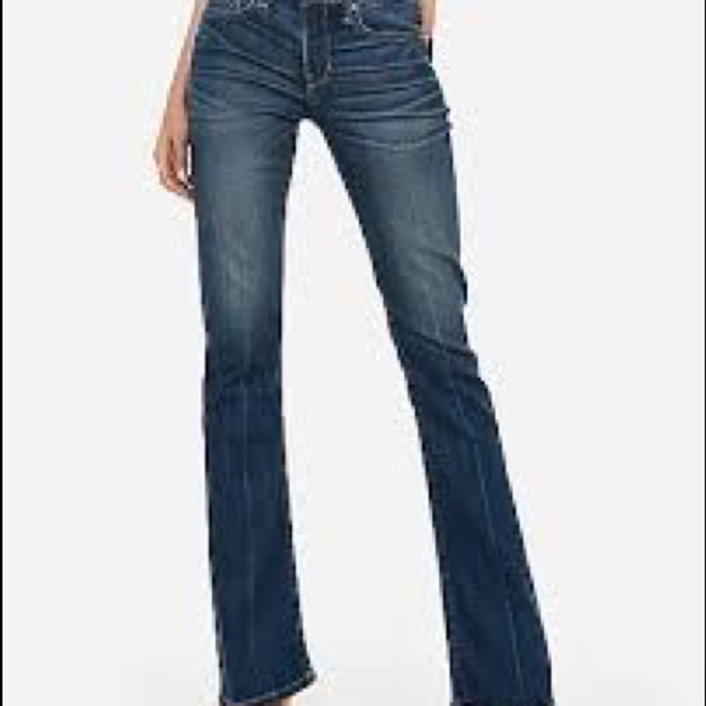 Express Barely Boot Zelda Jeans